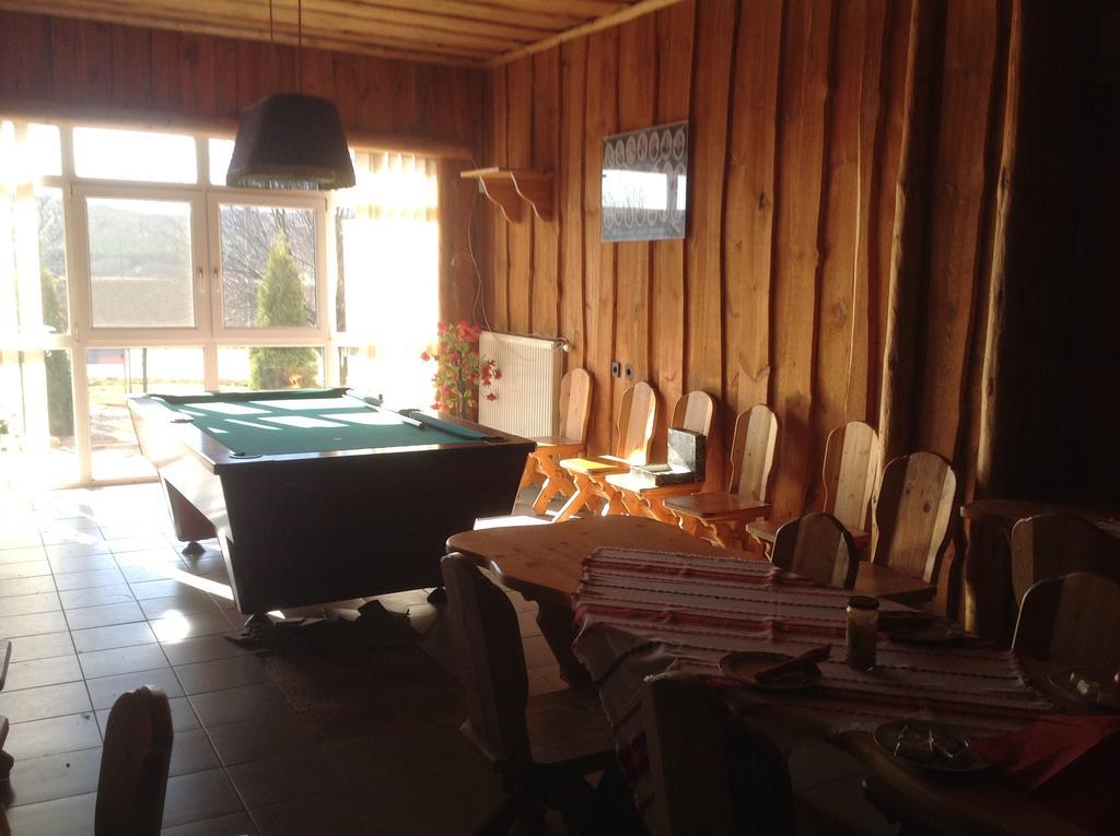 Club Torony Hotel Buitenkant foto